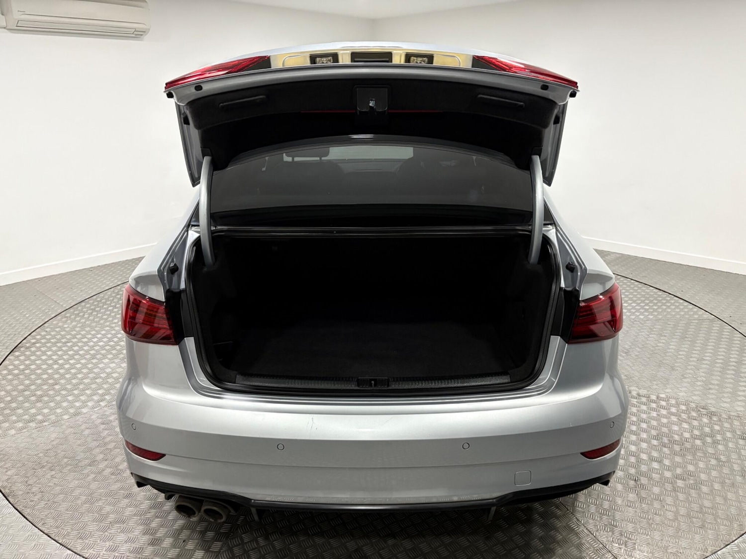 Used Audi A3 2018 for sale - 76484986: Photo 41