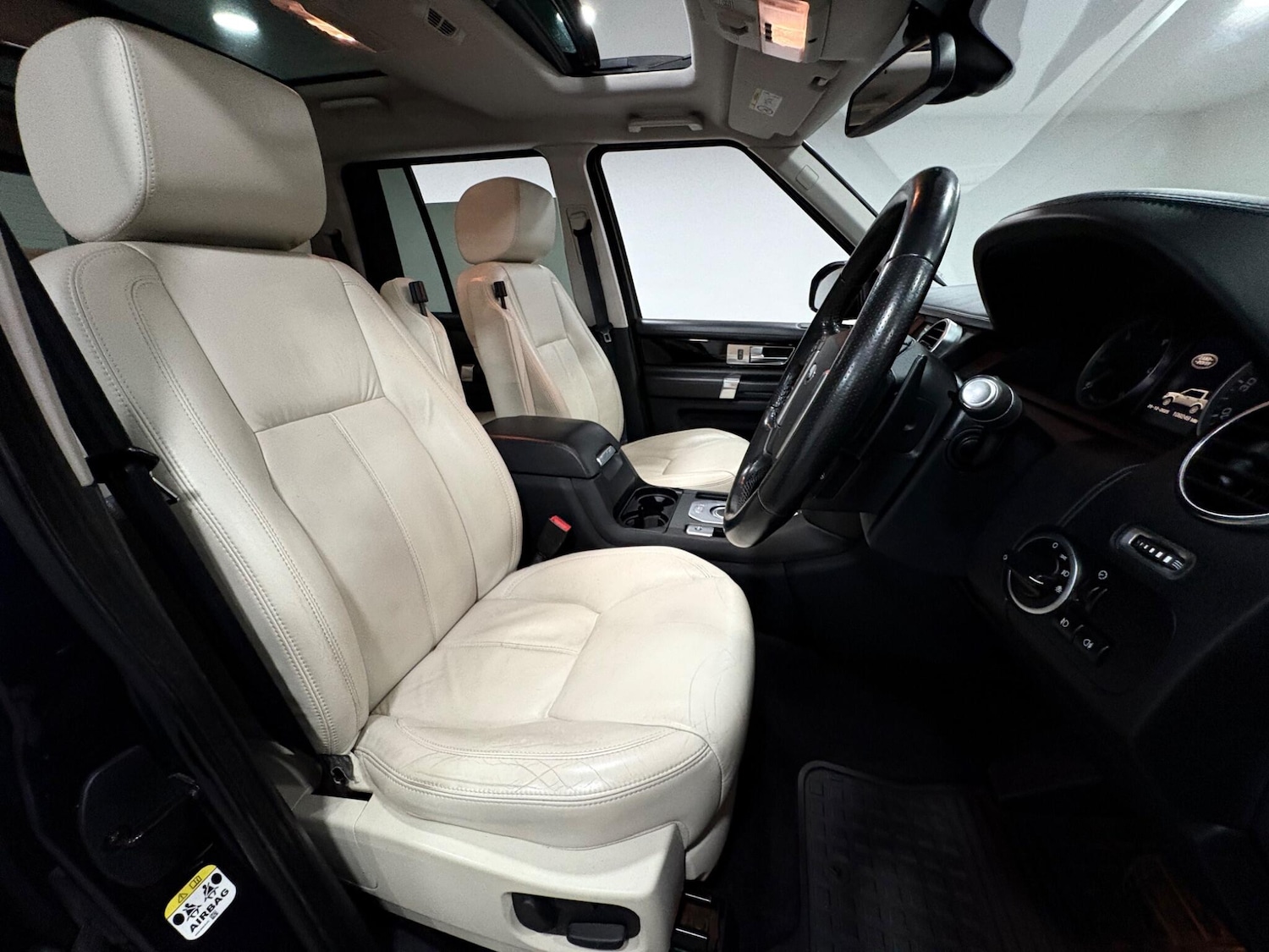 Used Land Rover Discovery 2015 for sale - 77131586: Photo 12