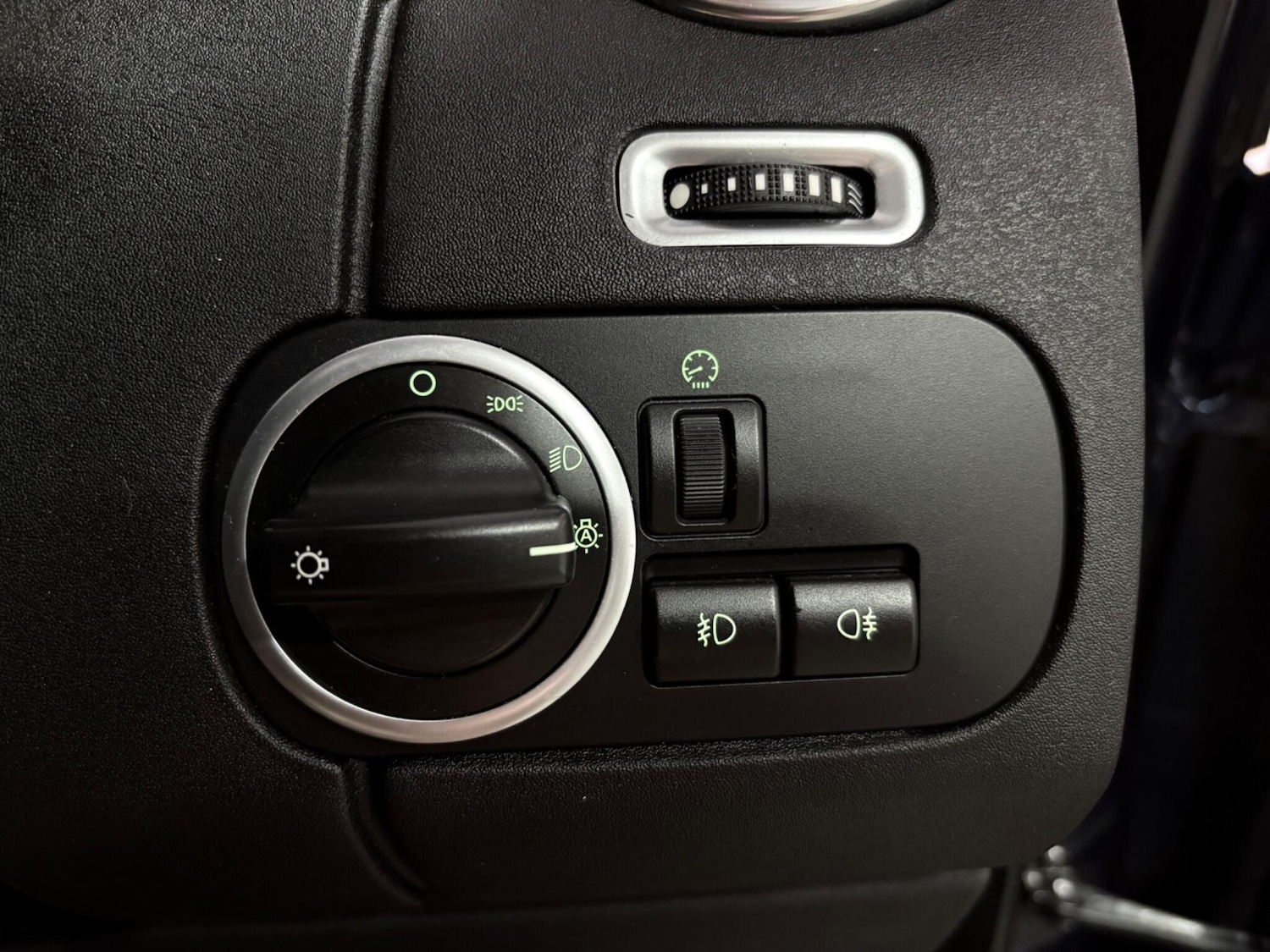 Used Land Rover Discovery 2015 for sale - 77131586: Photo 36