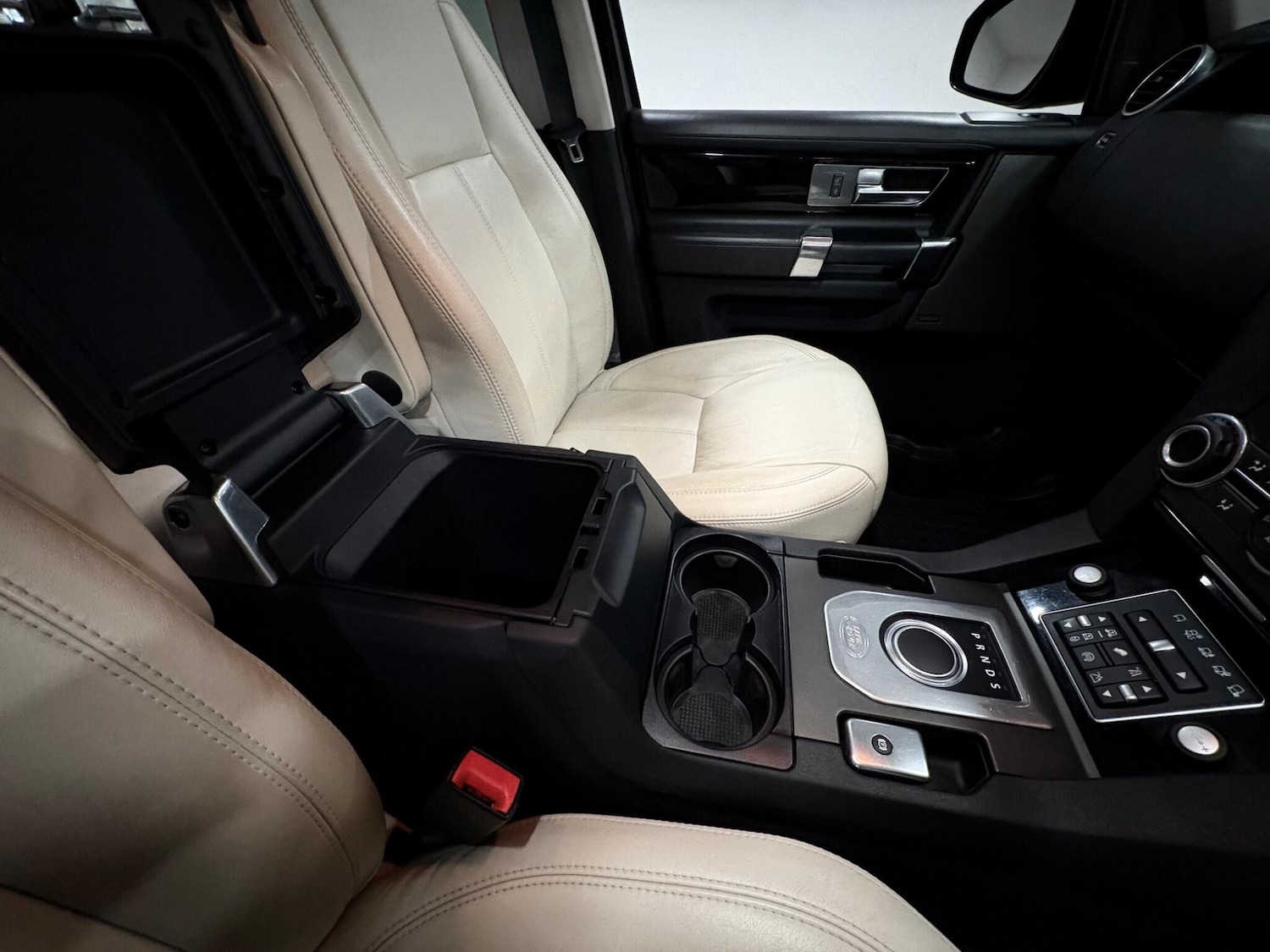 Used Land Rover Discovery 2015 for sale - 77131586: Photo 38