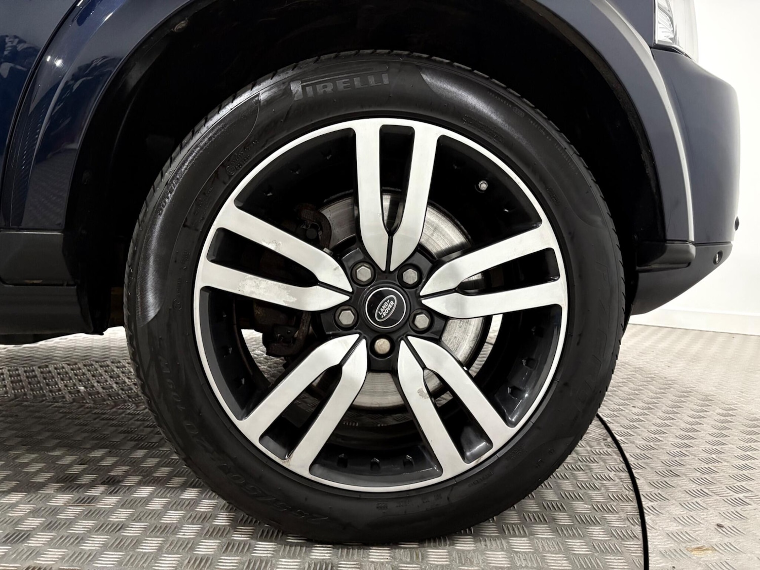 Used Land Rover Discovery 2015 for sale - 77131586: Photo 56