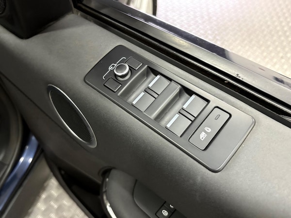 Used Land Rover Discovery 2018 for sale - 76189011: Photo 41