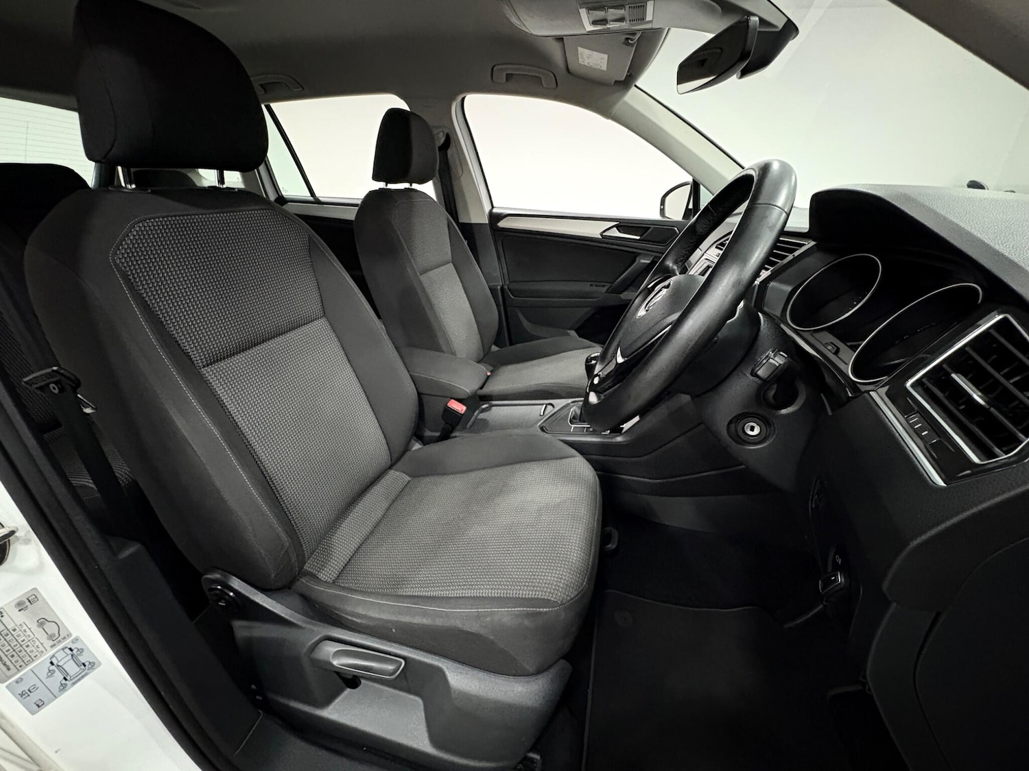 Used Volkswagen Tiguan 2016 for sale - 76152170: Photo 12