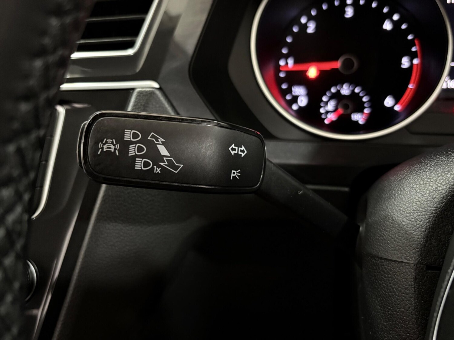 Used Volkswagen Tiguan 2016 for sale - 76152170: Photo 14