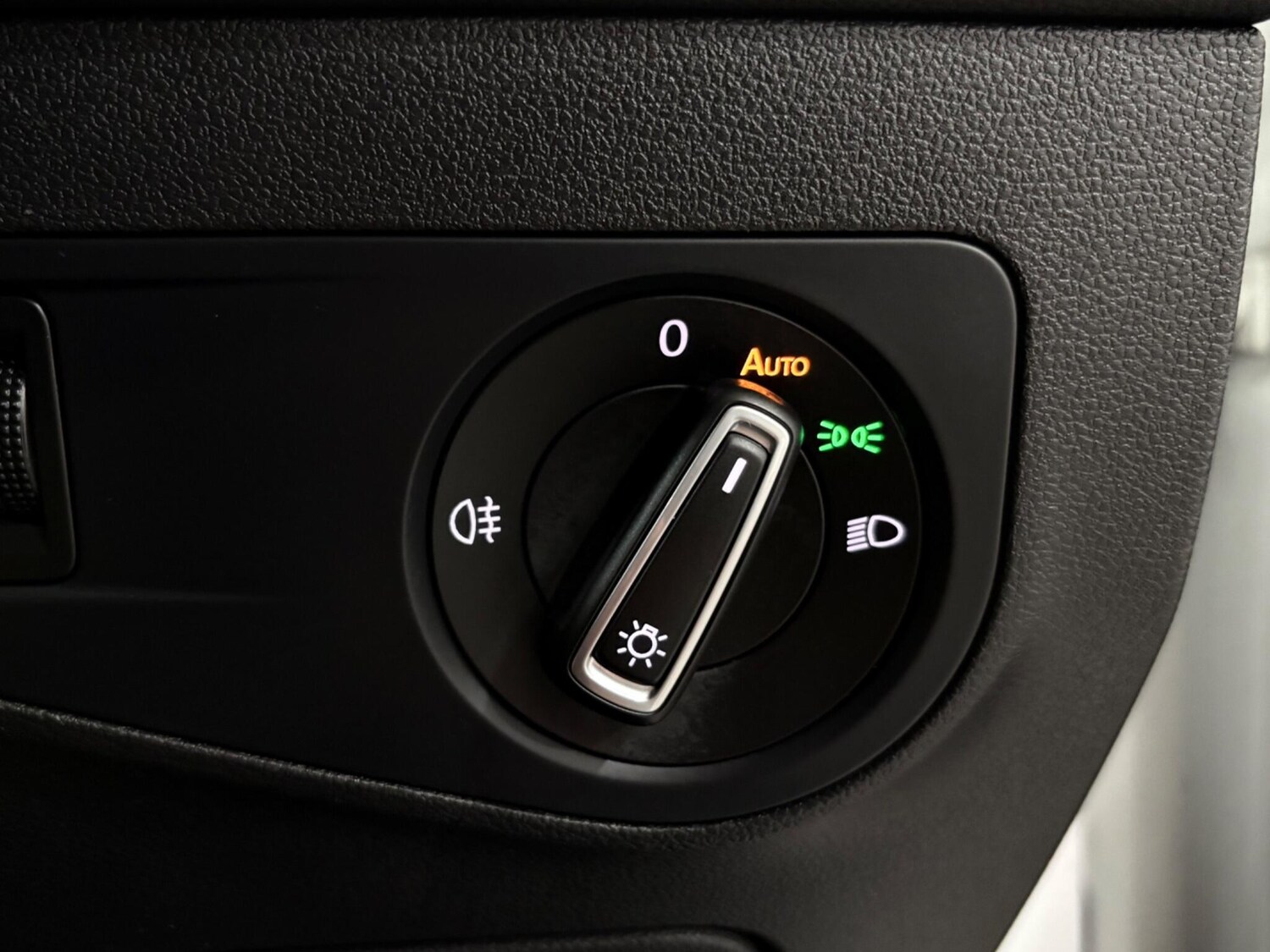 Used Volkswagen Tiguan 2016 for sale - 76152170: Photo 29