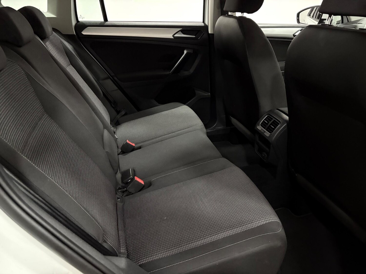 Used Volkswagen Tiguan 2016 for sale - 76152170: Photo 34