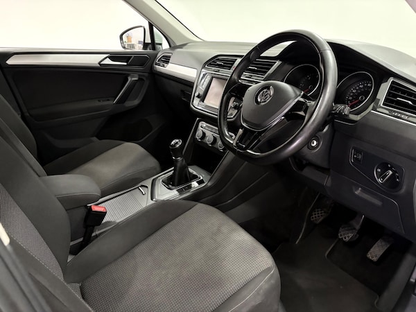 Used Volkswagen Tiguan 2016 for sale - 76152170: Photo 9