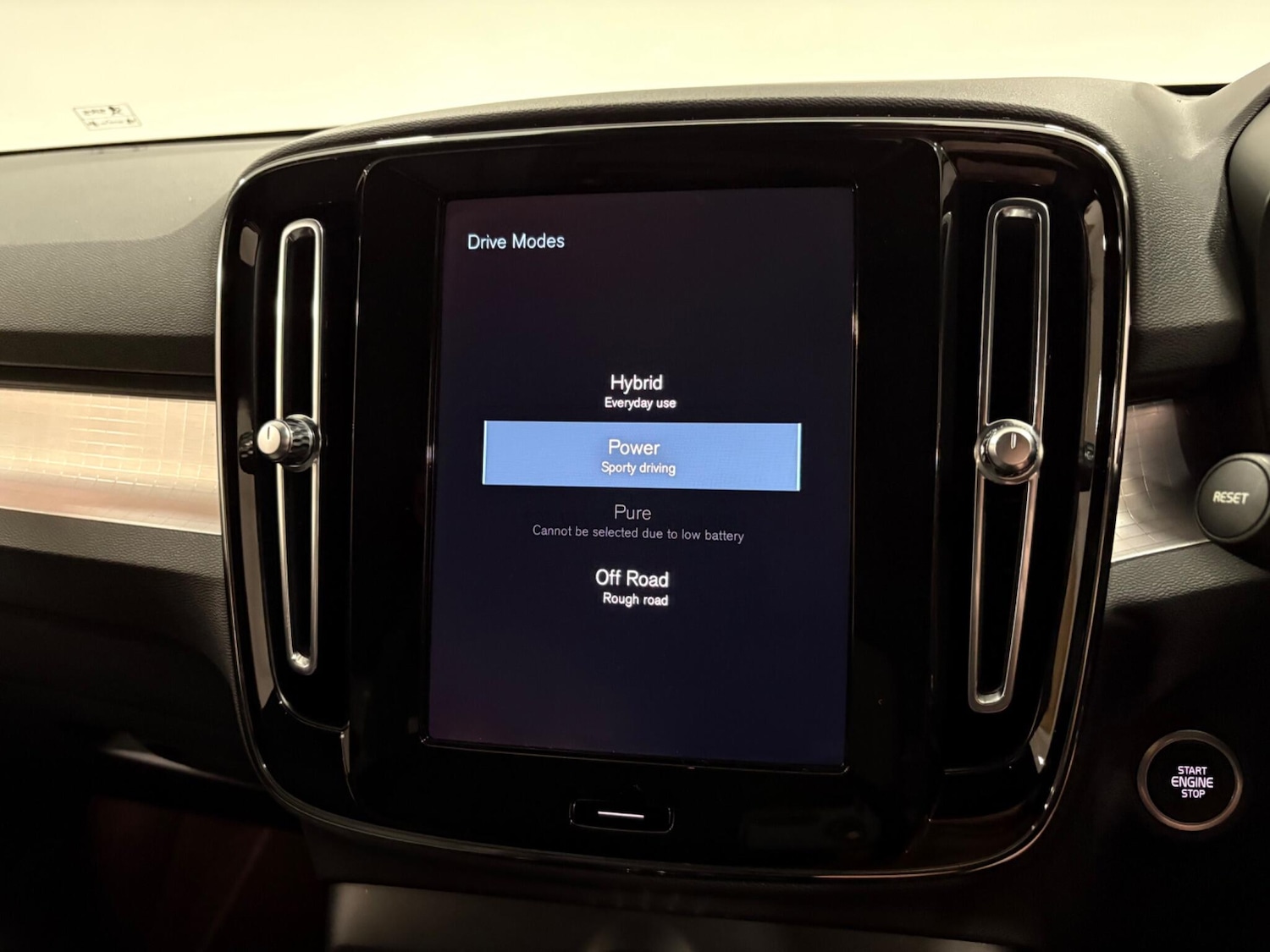 Used Volvo XC40 2022 for sale - 77021134: Photo 24