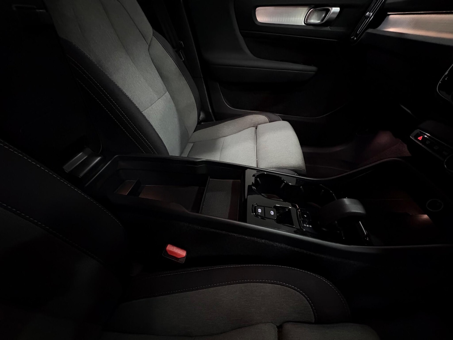 Used Volvo XC40 2022 for sale - 77021134: Photo 35