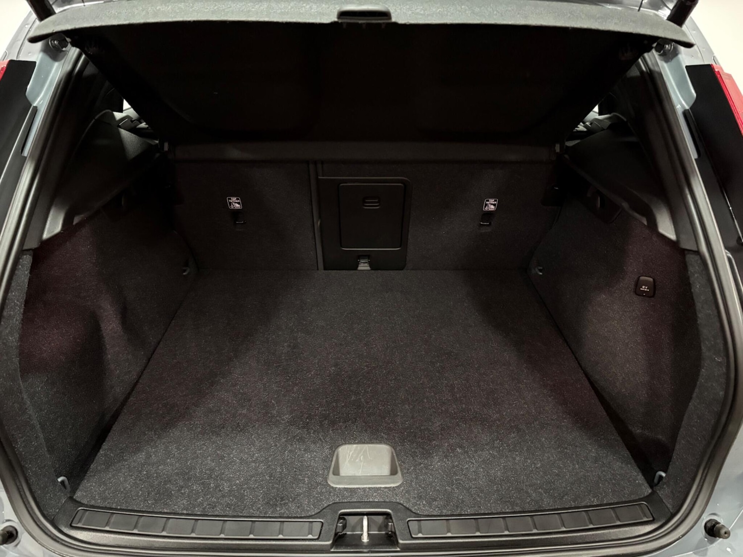 Used Volvo XC40 2022 for sale - 77021134: Photo 44