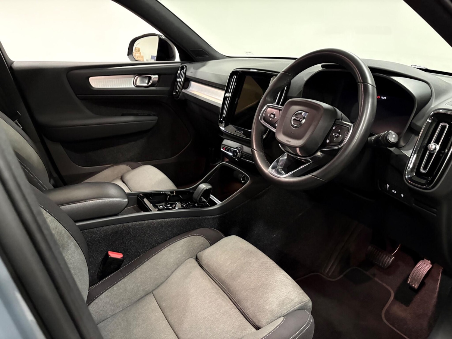 Used Volvo XC40 2022 for sale - 77021134: Photo 9