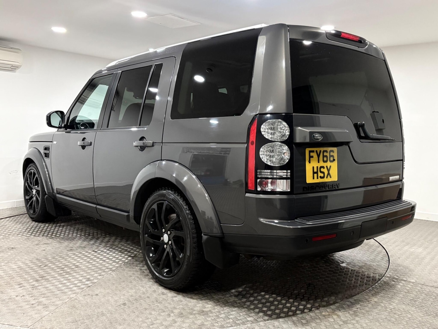 Used Land Rover Discovery 4 for sale - 77738537: Photo 5