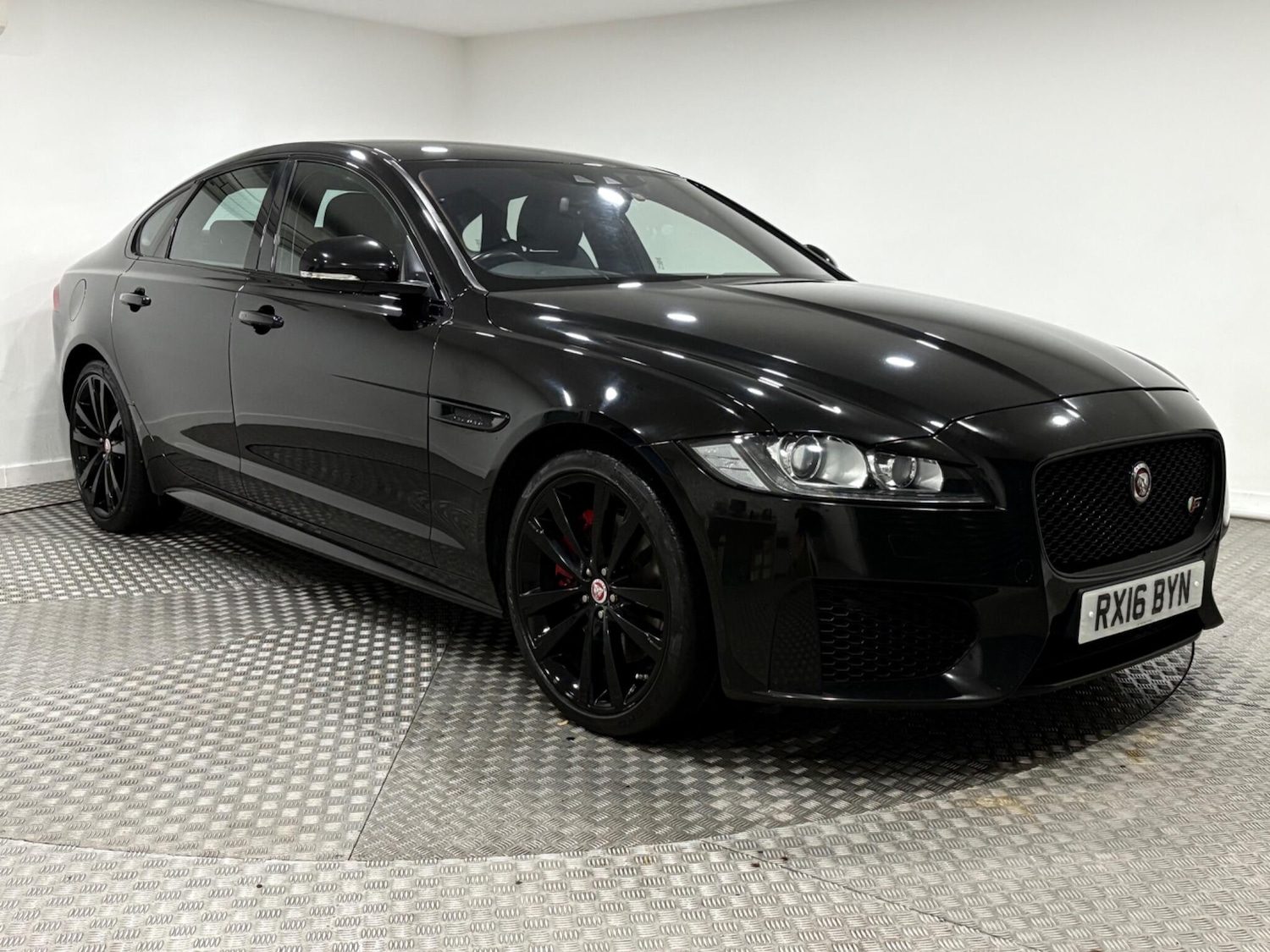 Used Jaguar XF for sale - 76735293: Photo 1