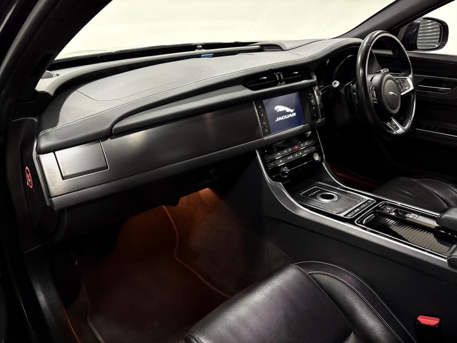 Used Jaguar XF for sale - 76735293: Photo 11