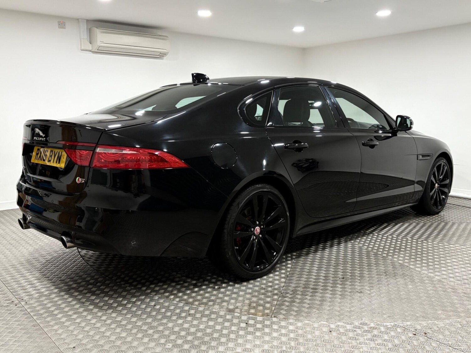 Used Jaguar XF for sale - 76735293: Photo 3