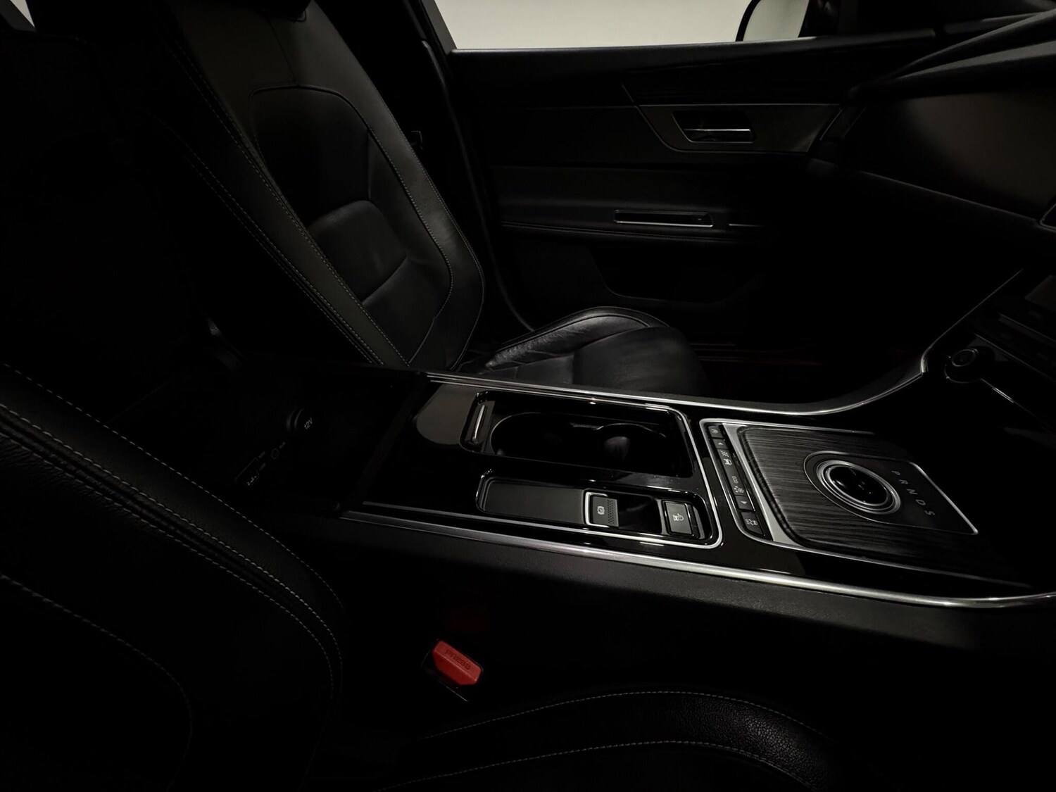 Used Jaguar XF for sale - 76735293: Photo 36