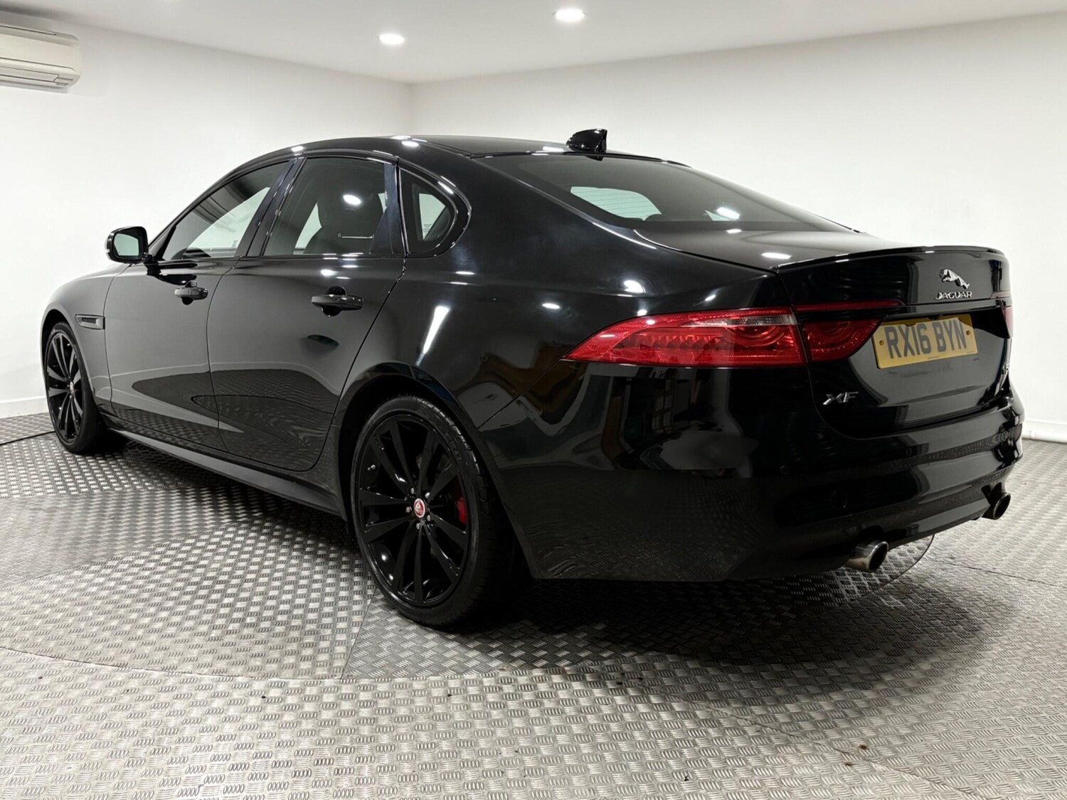 Used Jaguar XF for sale - 76735293: Photo 5