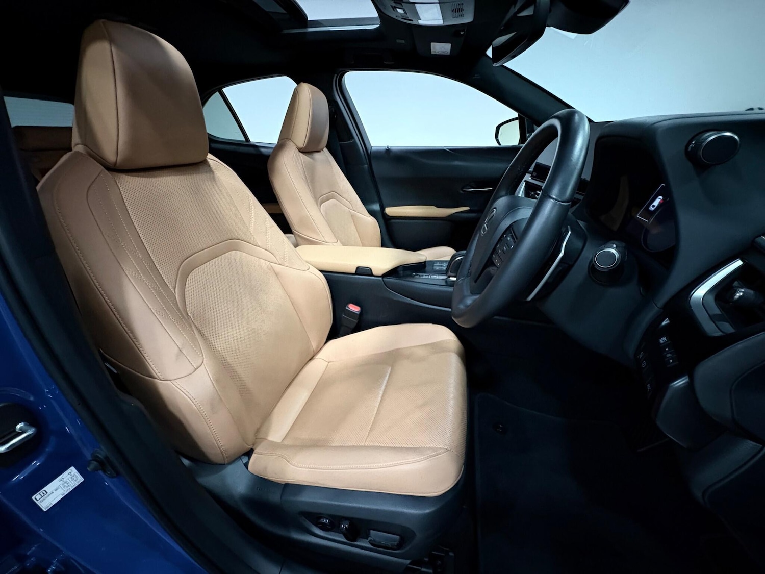 Used Lexus UX 2024 for sale - 77021230: Photo 13