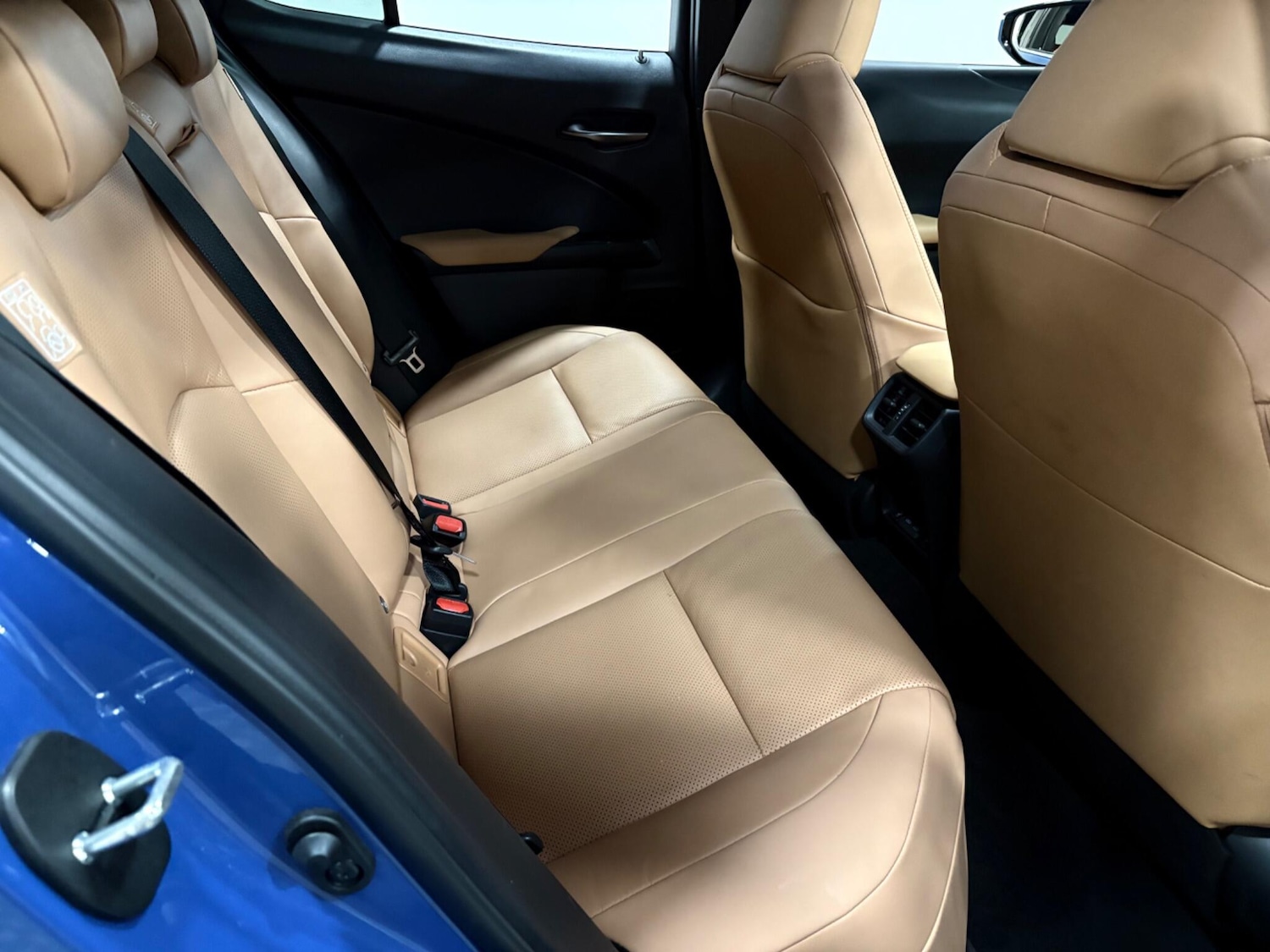 Used Lexus UX 2024 for sale - 77021230: Photo 44