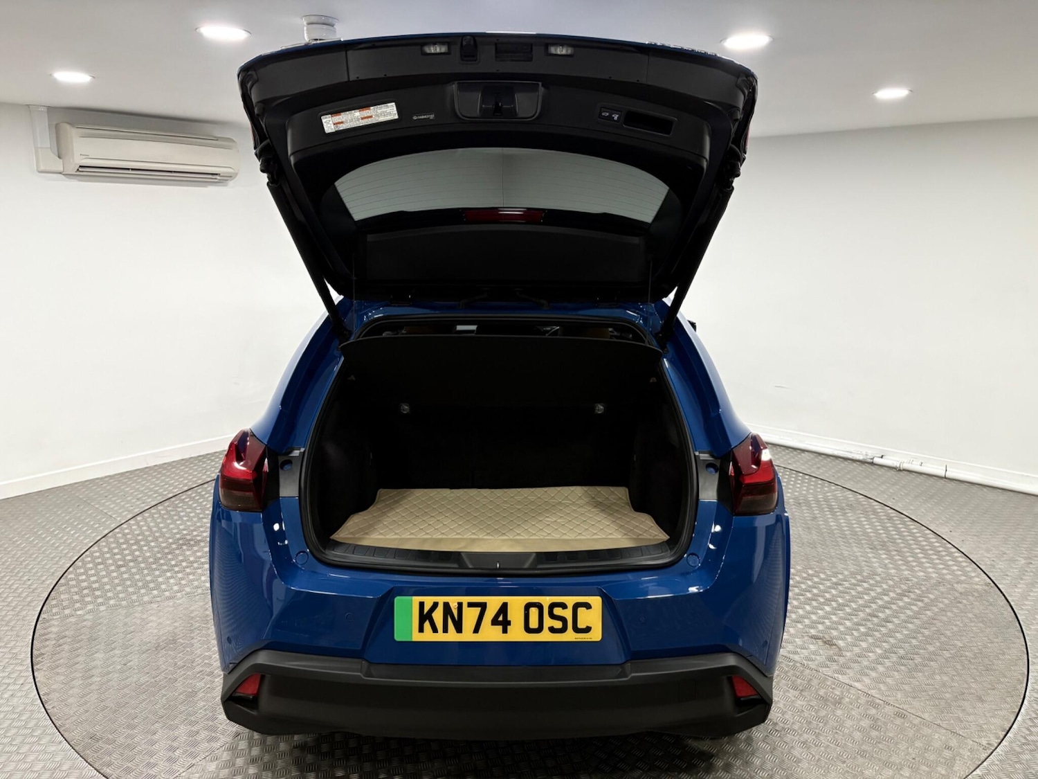 Used Lexus UX 2024 for sale - 77021230: Photo 47