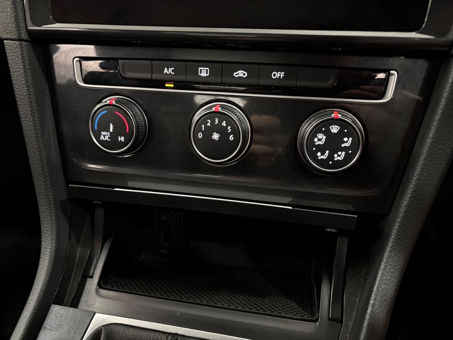 Used Volkswagen Golf for sale - 77586885: Photo 32