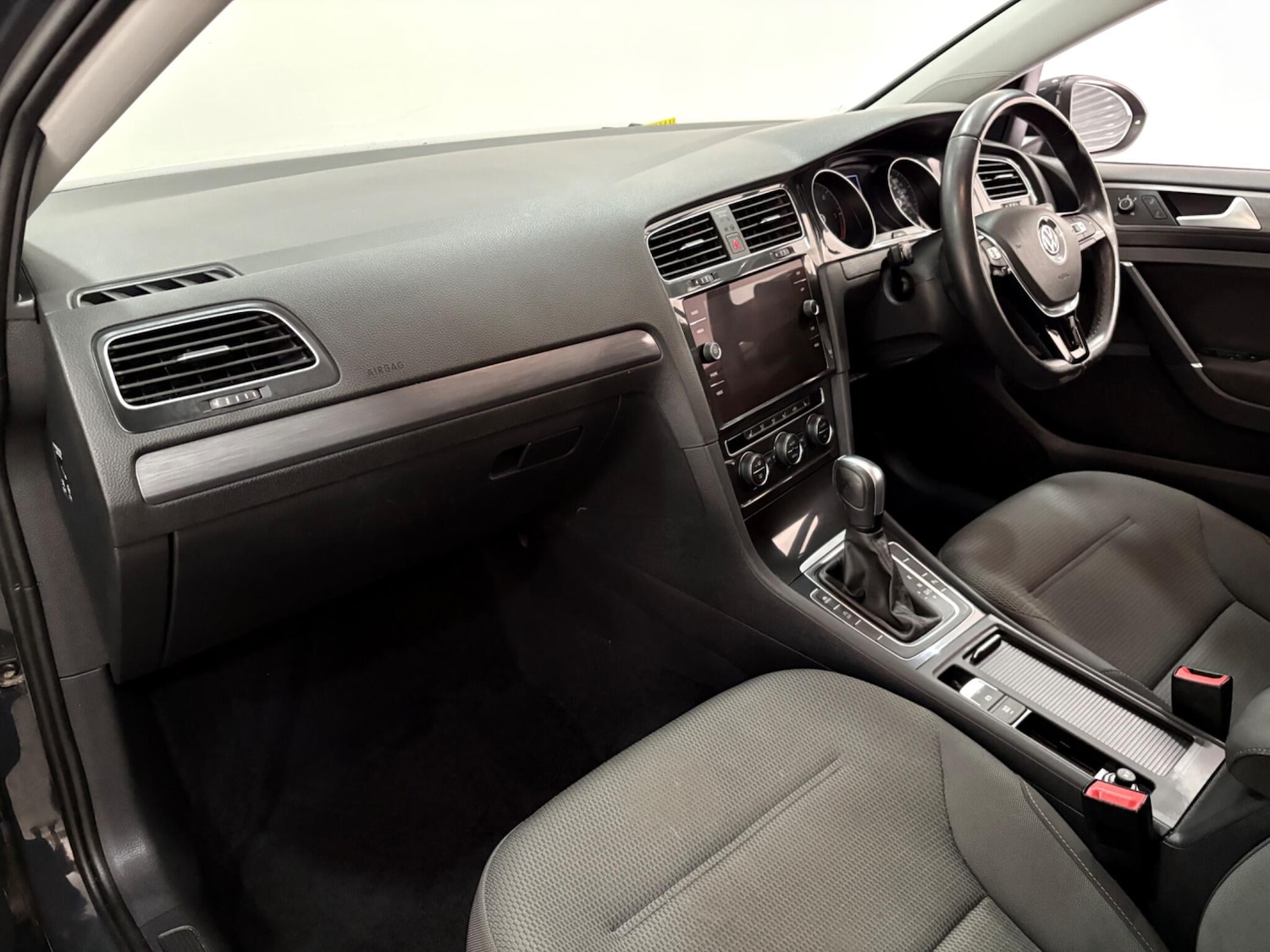 Used Volkswagen Golf 2020 for sale - 77191909: Photo 11