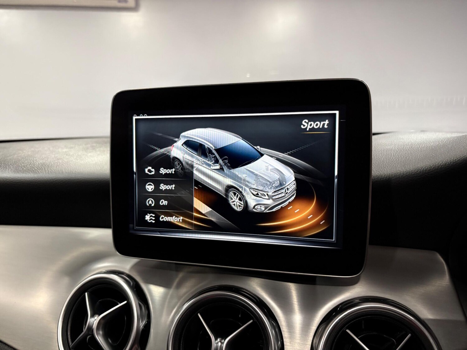 Used Mercedes-Benz GLA 2020 for sale - 77882921: Photo 26