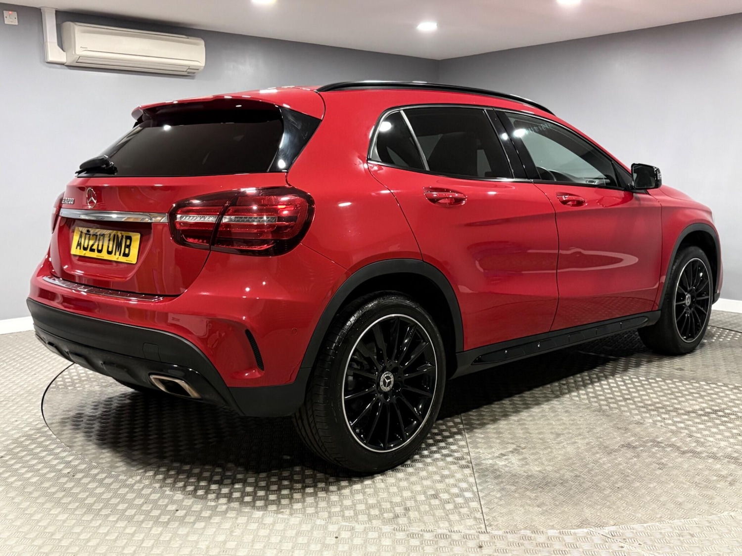 Used Mercedes-Benz GLA 2020 for sale - 77882921: Photo 3