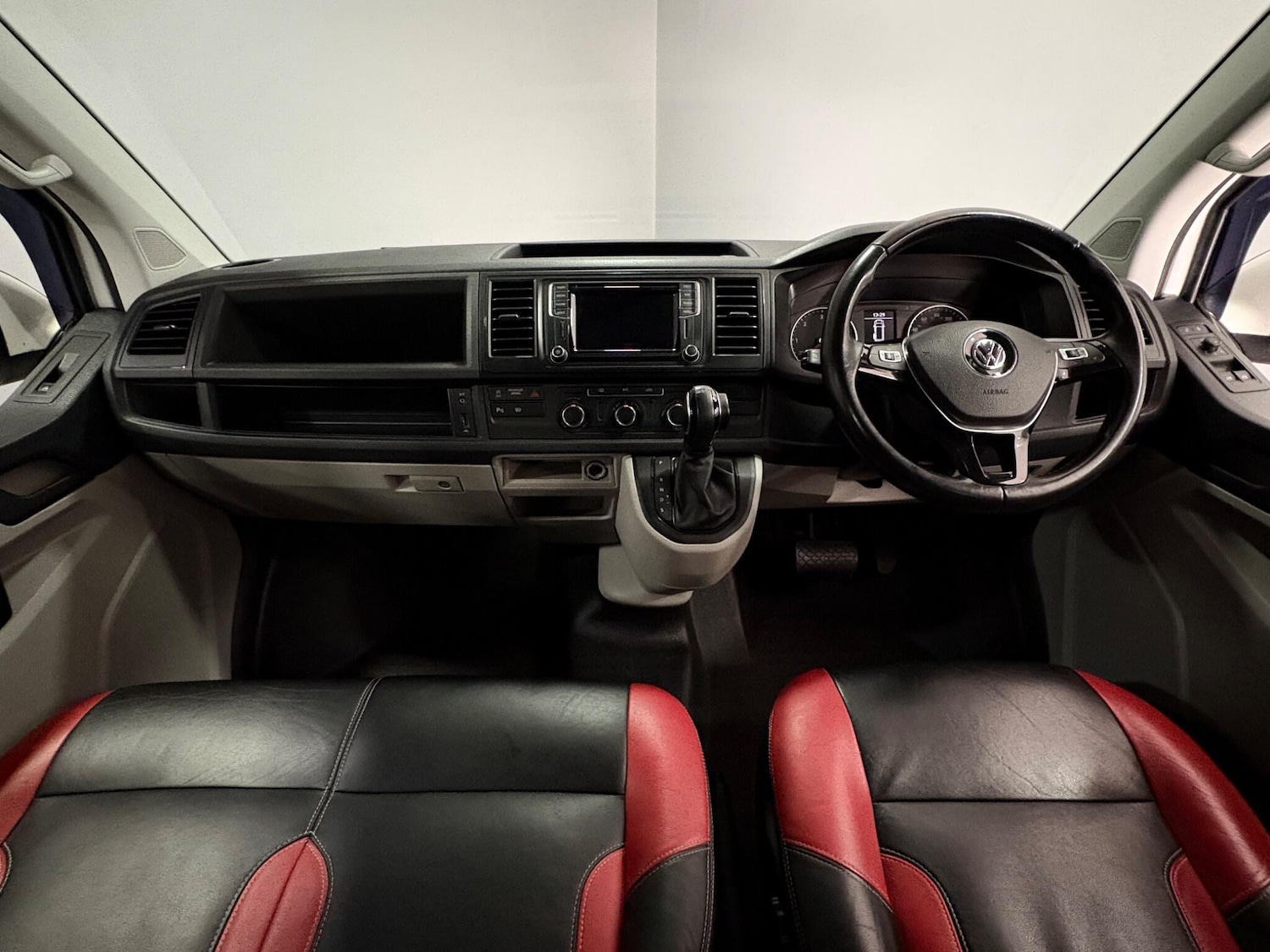 Used Volkswagen Transporter 2016 for sale - 77695628: Photo 11