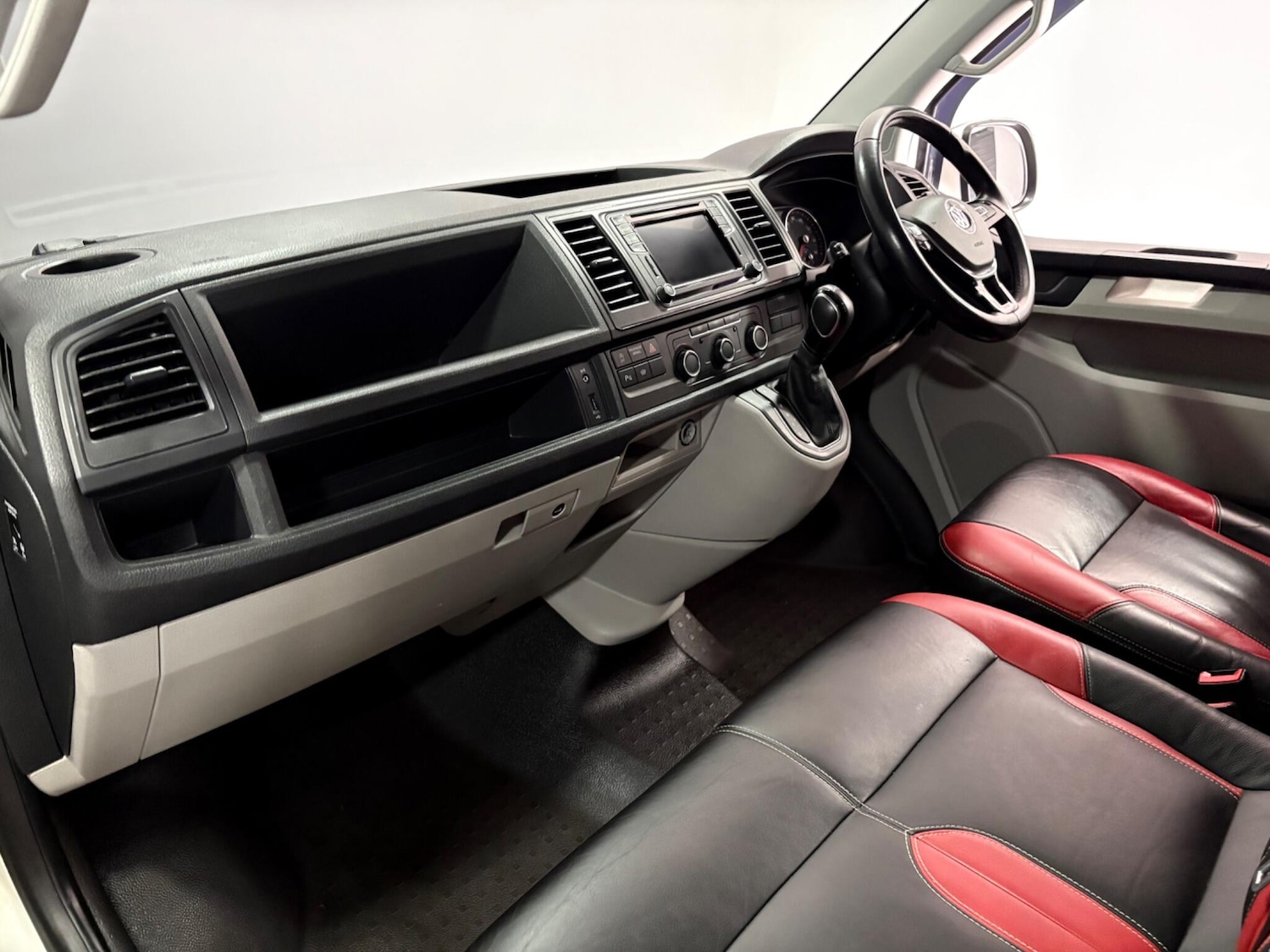 Used Volkswagen Transporter 2016 for sale - 77695628: Photo 12