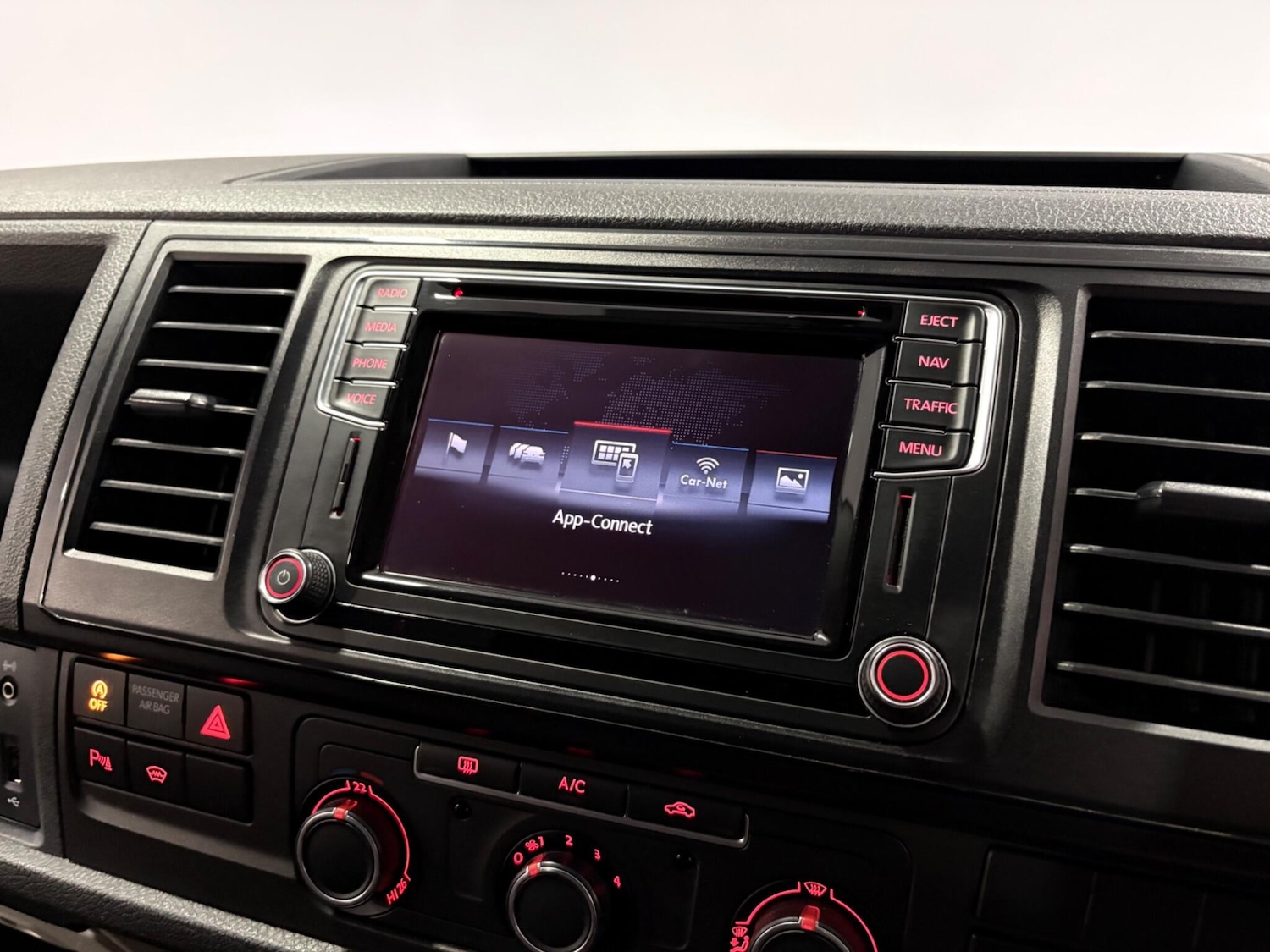 Used Volkswagen Transporter 2016 for sale - 77695628: Photo 29