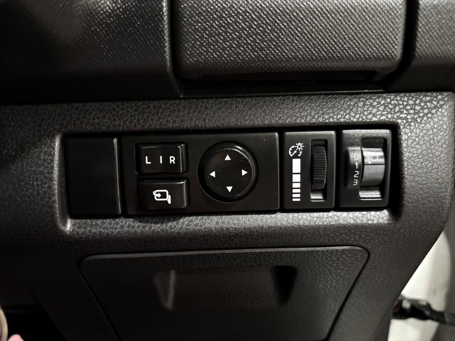 Used Isuzu D-Max 2015 for sale - 77021114: Photo 29