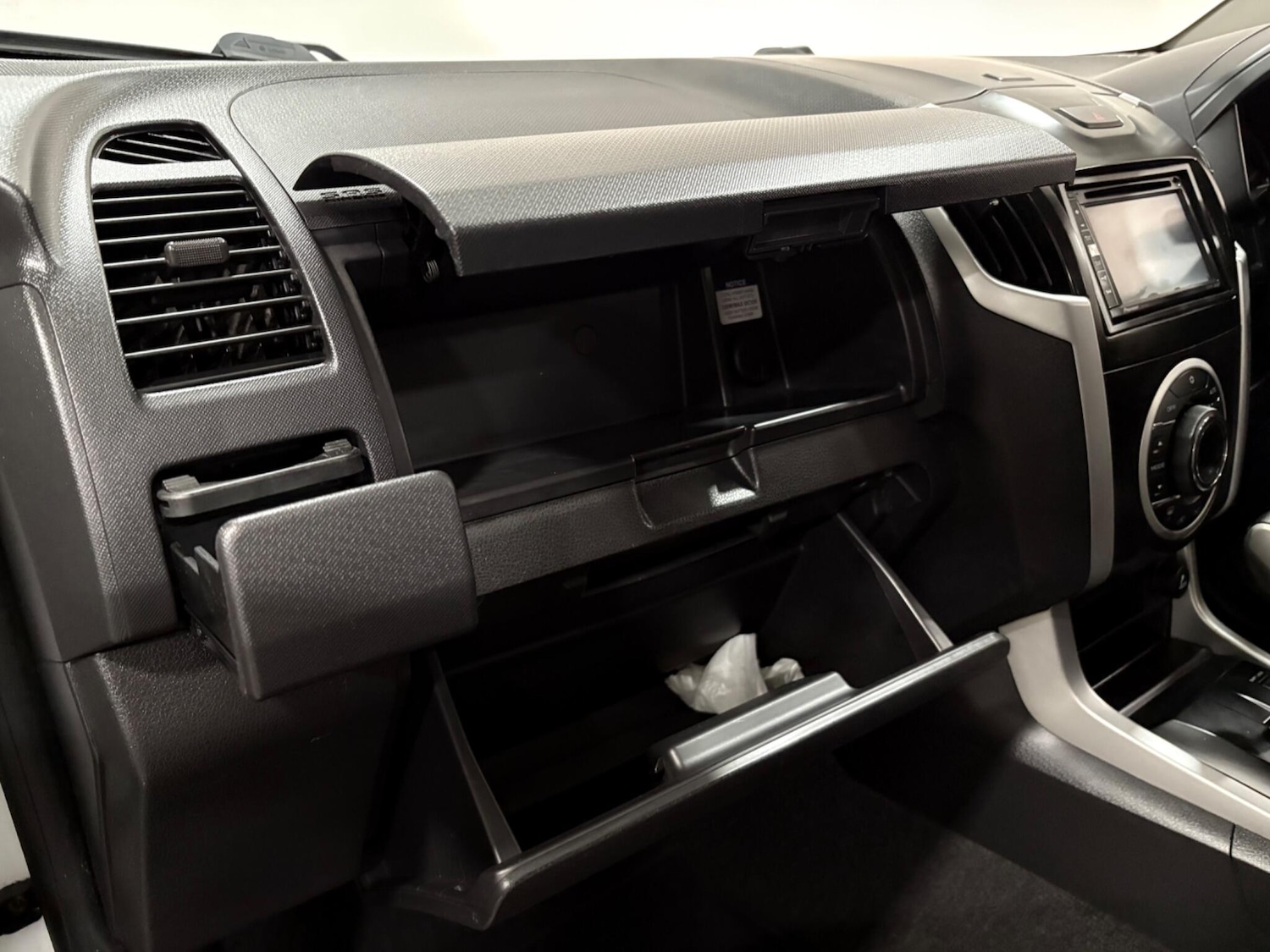 Used Isuzu D-Max 2015 for sale - 77021114: Photo 31