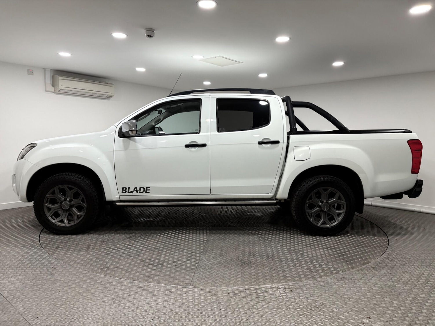 Used Isuzu D-Max 2015 for sale - 77021114: Photo 6