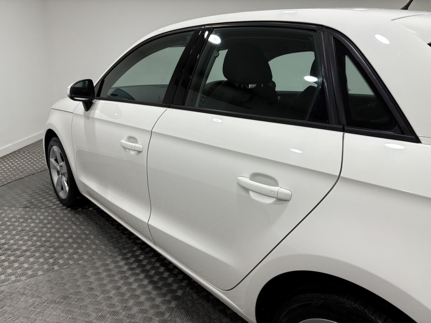 Used Audi A1 2018 for sale - 77021325: Photo 43