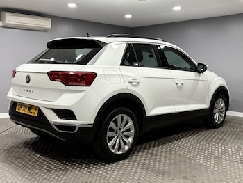 Used Volkswagen T-Roc 2020 for sale - 78662539: Photo