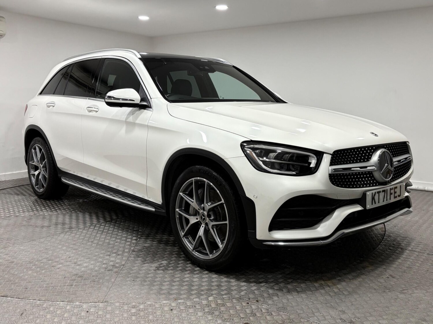 Used Mercedes-Benz GLC 2022 for sale - 76823786: Photo 1