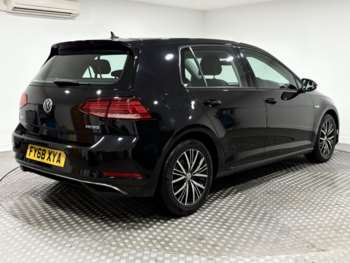 Used Volkswagen Golf 2018 for sale - 75153973: Photo