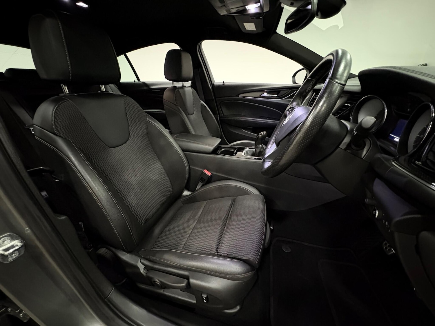 Used Vauxhall Insignia 2019 for sale - 76994704: Photo 12