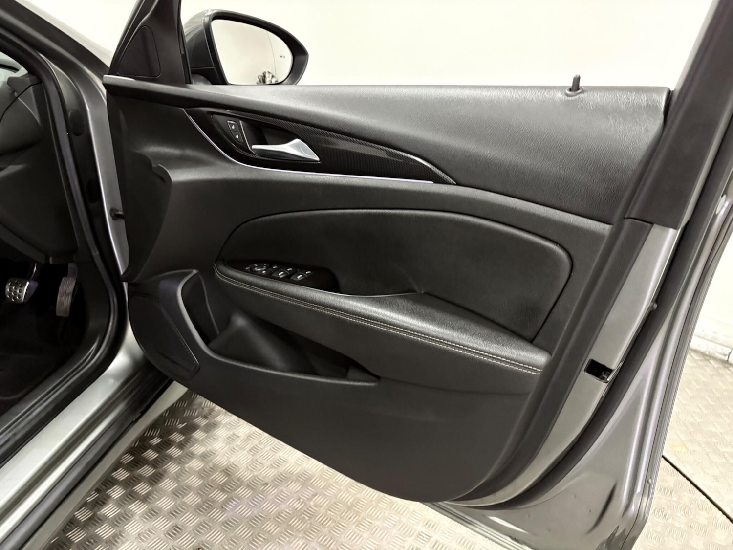 Used Vauxhall Insignia 2019 for sale - 76994704: Photo 34