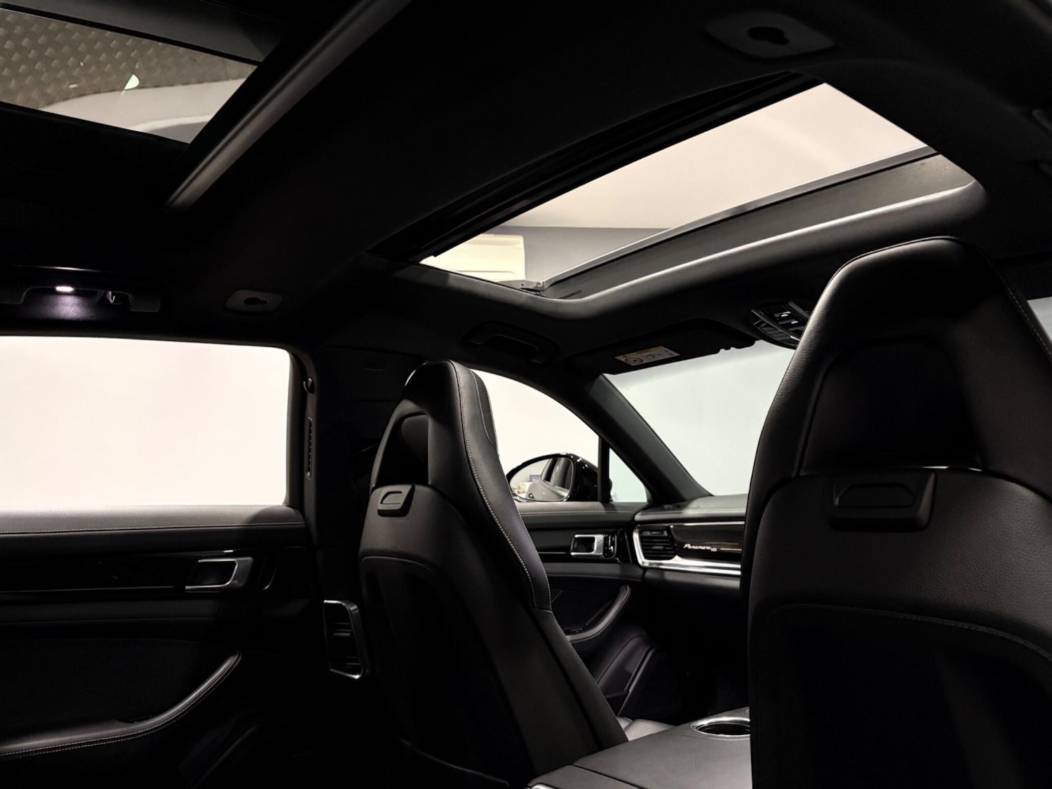 Used Porsche Panamera for sale - 77683374: Photo 36