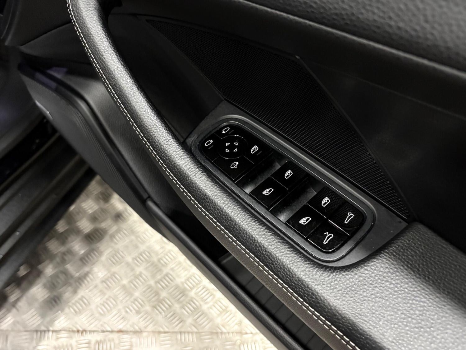 Used Porsche Panamera for sale - 77683374: Photo 40