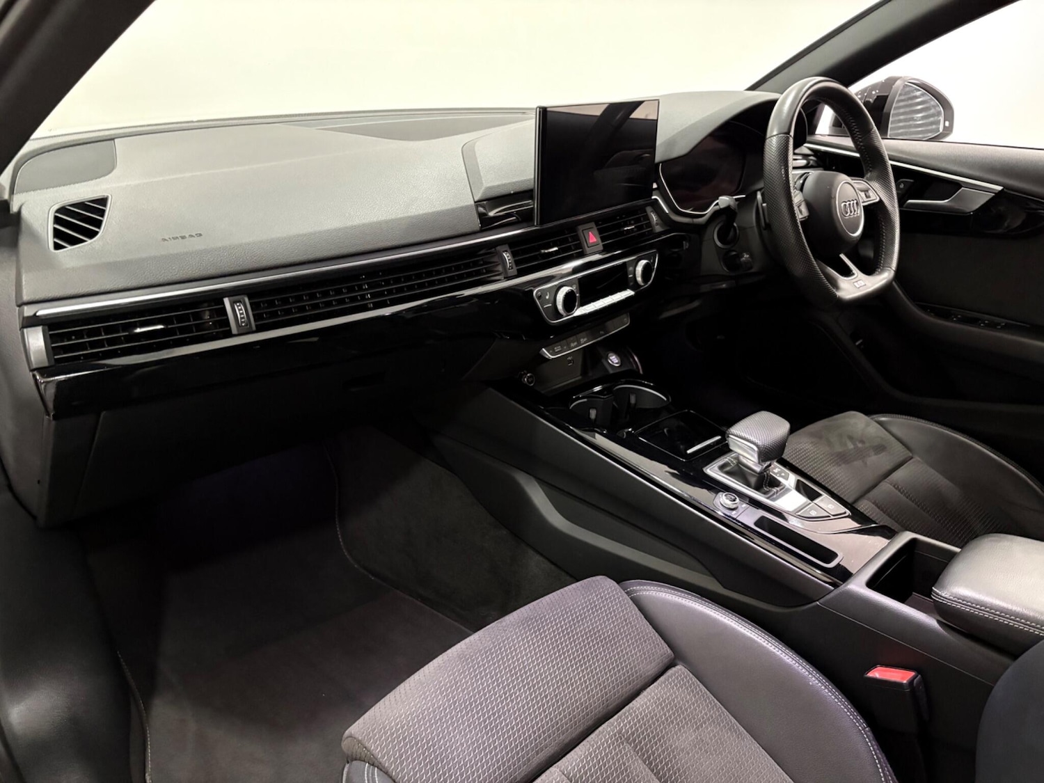 Used Audi A4 2020 for sale - 76632860: Photo 11