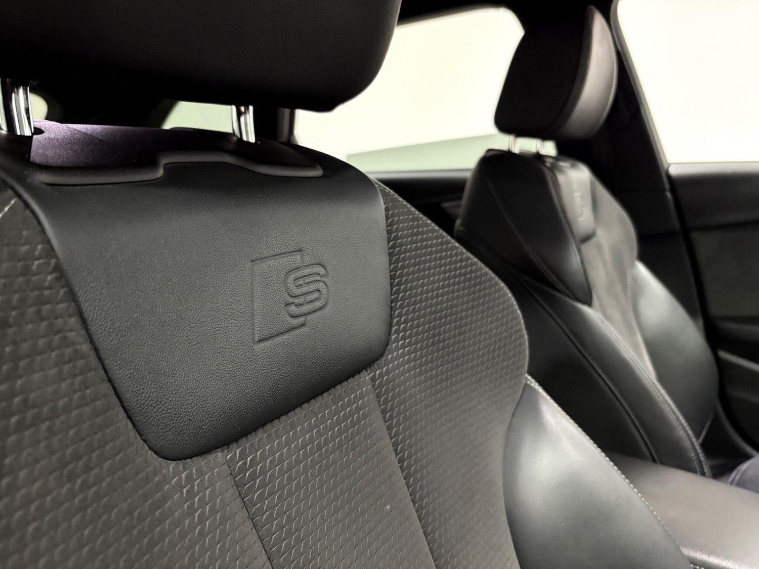 Used Audi A4 2020 for sale - 76632860: Photo 13