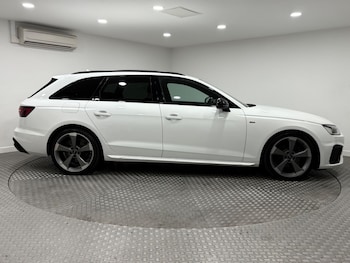 Used Audi A4 2020 for sale - 76632860: Photo