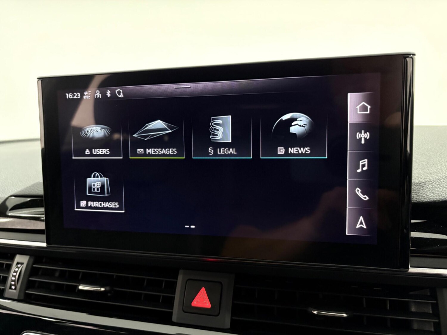 Used Audi A4 2020 for sale - 76632860: Photo 32