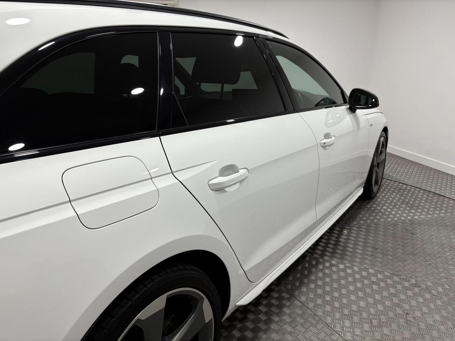 Used Audi A4 2020 for sale - 76632860: Photo 52