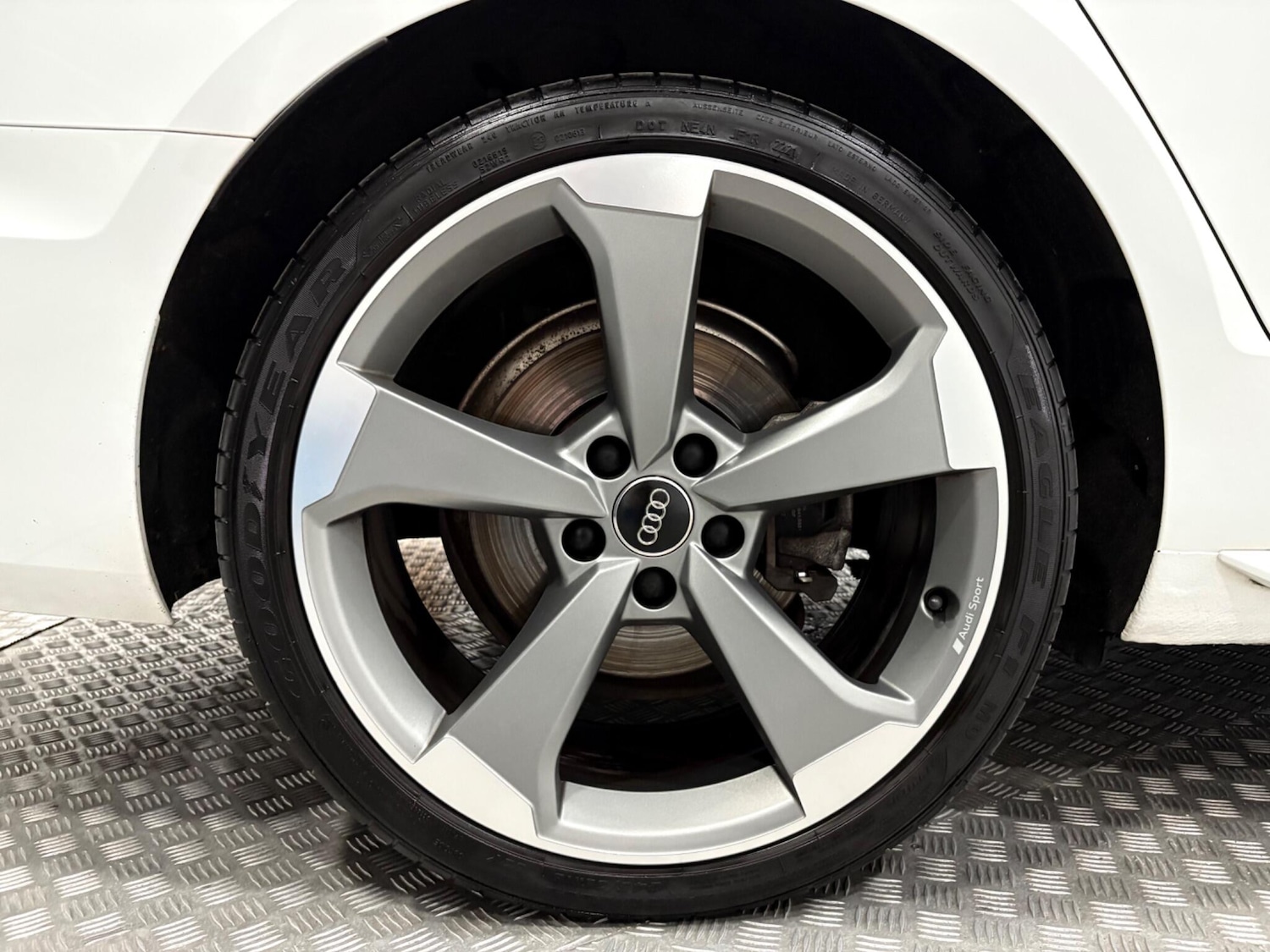 Used Audi A4 2020 for sale - 76632860: Photo 54