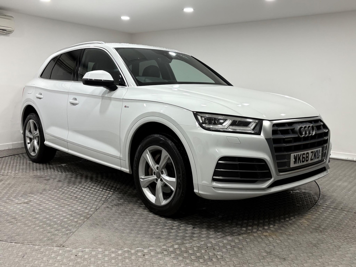 Used Audi Q5 2019 for sale - 77020901: Photo 1