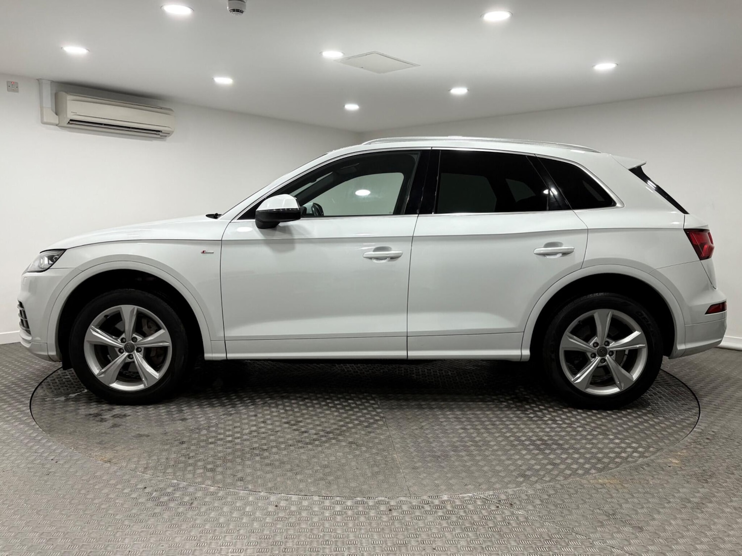 Used Audi Q5 2019 for sale - 77020901: Photo 6